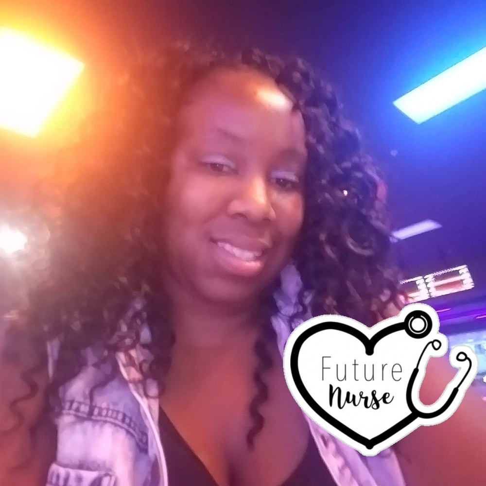 Meet your Posher, Deanna